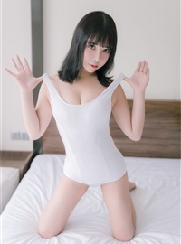 抱走莫子 NO.19 连体衣 白